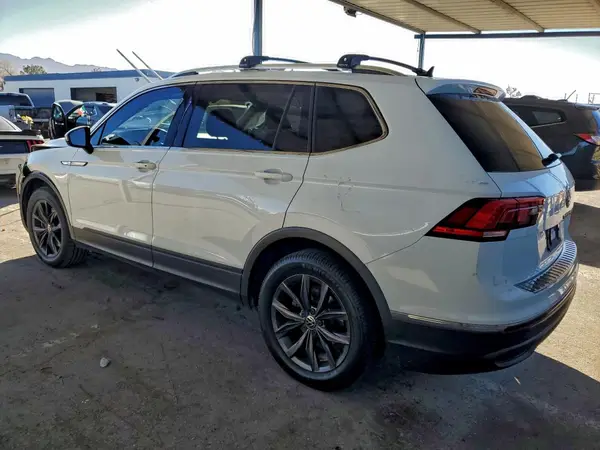 3VV3B7AX5NM039071 2022 VOLKSWAGEN TIGUAN - Image 2