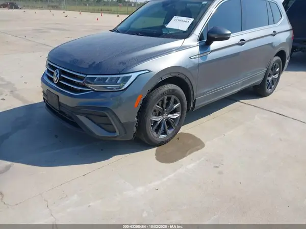 3VV3B7AX5NM089100 2022 VOLKSWAGEN TIGUAN - Image 2