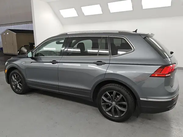 3VV3B7AX5NM096869 2022 VOLKSWAGEN TIGUAN - Image 2