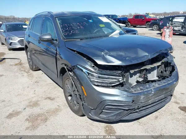 3VV3B7AX5PM142378 2023 VOLKSWAGEN TIGUAN - Image 1