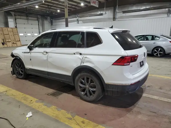 3VV3B7AX5RM069404 2024 VOLKSWAGEN TIGUAN - Image 2