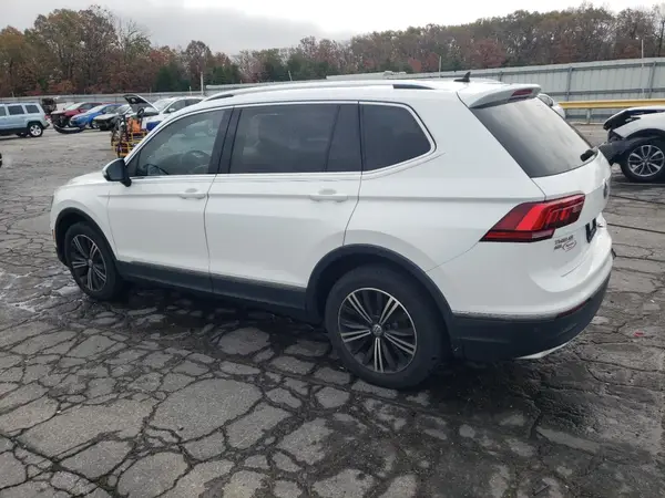3VV3B7AX6JM001536 2018 VOLKSWAGEN TIGUAN - Image 2