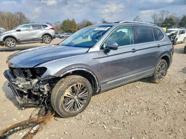 3VV3B7AX6JM015520 2018 VOLKSWAGEN TIGUAN - Image 1