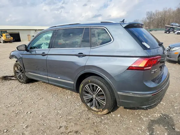 3VV3B7AX6JM015520 2018 VOLKSWAGEN TIGUAN - Image 2