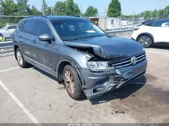 3VV3B7AX6JM015954 2018 VOLKSWAGEN TIGUAN