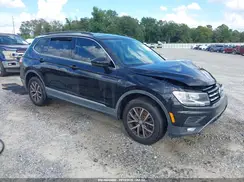 3VV3B7AX6JM017557 2018 VOLKSWAGEN TIGUAN