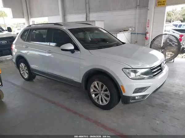 3VV3B7AX6JM024685 2018 VOLKSWAGEN TIGUAN - Image 1