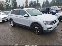 3VV3B7AX6JM033807 2018 VOLKSWAGEN TIGUAN