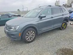 3VV3B7AX6JM048677 2018 VOLKSWAGEN TIGUAN