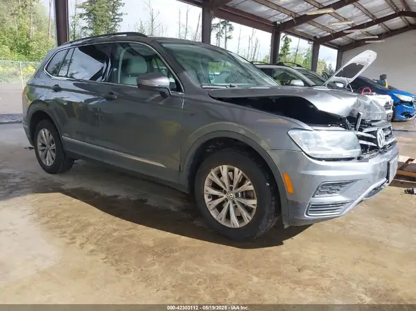 3VV3B7AX6JM054849 2018 VOLKSWAGEN TIGUAN - Image 1