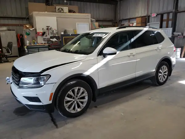 3VV3B7AX6JM078407 2018 VOLKSWAGEN TIGUAN - Image 1