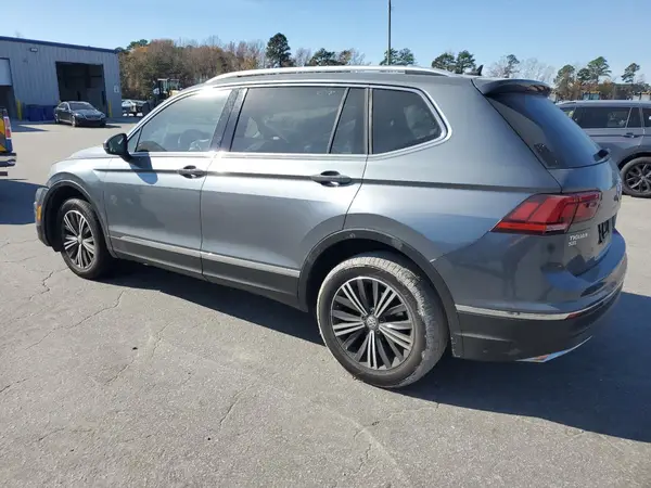 3VV3B7AX6JM088337 2018 VOLKSWAGEN TIGUAN - Image 2