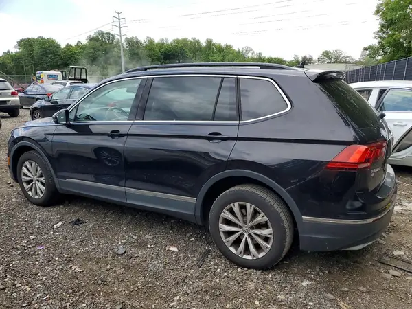 3VV3B7AX6JM089102 2018 VOLKSWAGEN TIGUAN - Image 2