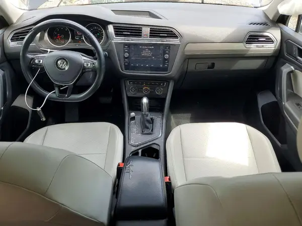 3VV3B7AX6JM089102 2018 VOLKSWAGEN TIGUAN - Image 8