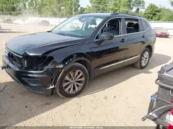 3VV3B7AX6JM132949 2018 VOLKSWAGEN TIGUAN