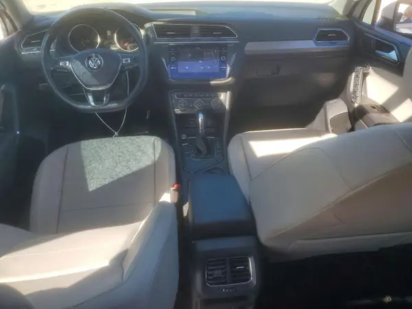 3VV3B7AX6JM150061 2018 VOLKSWAGEN TIGUAN - Image 8