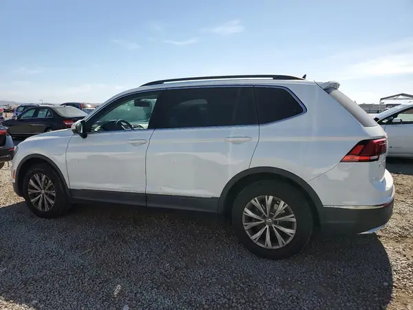 3VV3B7AX6JM151291 2018 VOLKSWAGEN TIGUAN - Image 2