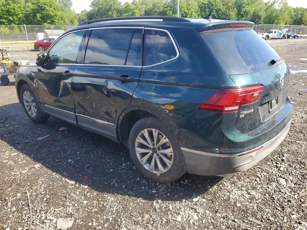 3VV3B7AX6JM153302 2018 VOLKSWAGEN TIGUAN - Image 2