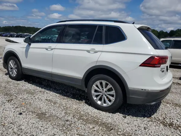 3VV3B7AX6JM156605 2018 VOLKSWAGEN TIGUAN - Image 2