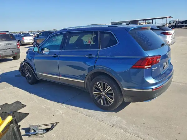 3VV3B7AX6JM184372 2018 VOLKSWAGEN TIGUAN - Image 2