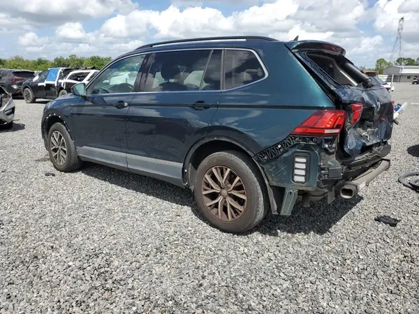 3VV3B7AX6JM195159 2018 VOLKSWAGEN TIGUAN - Image 2