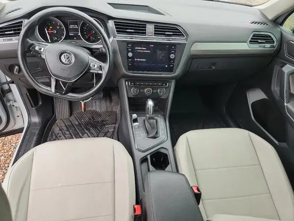 3VV3B7AX6JM200084 2018 VOLKSWAGEN TIGUAN - Image 8