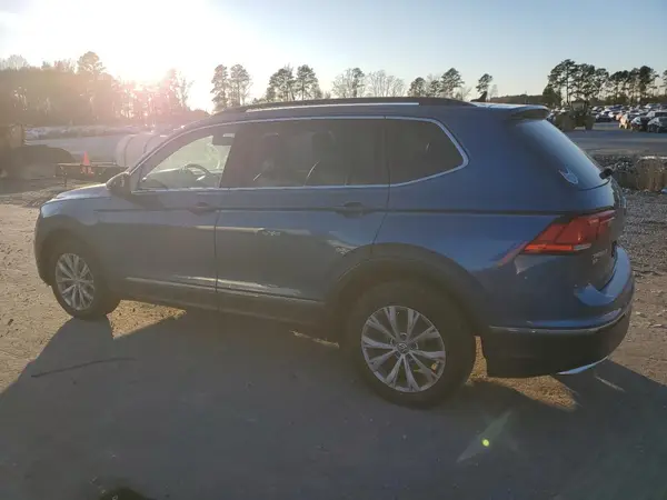 3VV3B7AX6JM209982 2018 VOLKSWAGEN TIGUAN - Image 2