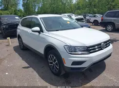 3VV3B7AX6JM215216 2018 VOLKSWAGEN TIGUAN