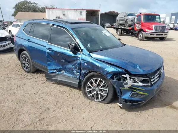 3VV3B7AX6KM068137 2019 VOLKSWAGEN TIGUAN - Image 1