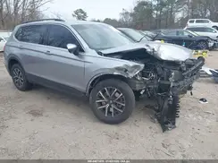 3VV3B7AX6KM102934 2019 VOLKSWAGEN TIGUAN