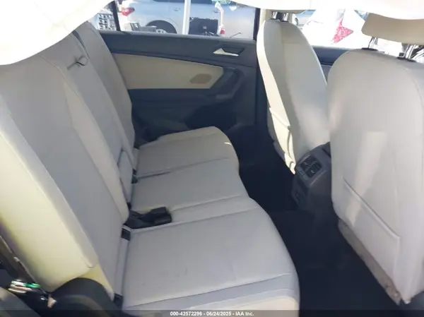 3VV3B7AX6KM104361 2019 VOLKSWAGEN TIGUAN - Image 8