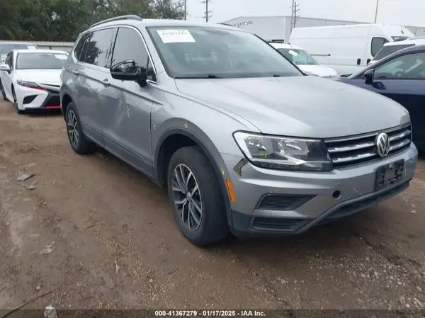 3VV3B7AX6KM138493 2019 VOLKSWAGEN TIGUAN - Image 1