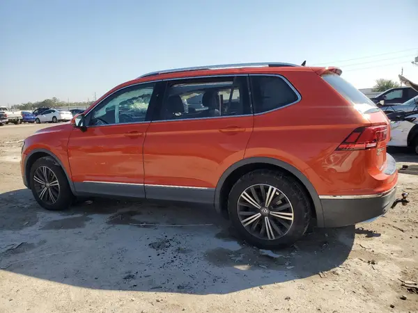 3VV3B7AX6KM152345 2019 VOLKSWAGEN TIGUAN - Image 2