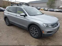 3VV3B7AX6KM157285 2019 VOLKSWAGEN TIGUAN