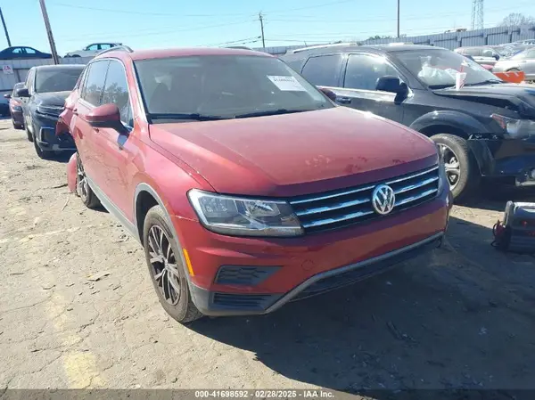 3VV3B7AX6KM161627 2019 VOLKSWAGEN TIGUAN - Image 1