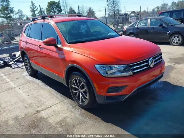 3VV3B7AX6KM164415 2019 VOLKSWAGEN TIGUAN - Image 1