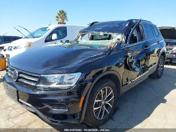 3VV3B7AX6LM005167 2020 VOLKSWAGEN TIGUAN - Image 2