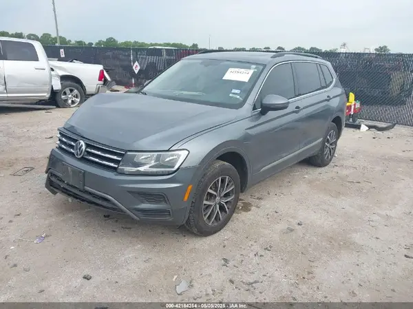 3VV3B7AX6LM008716 2020 VOLKSWAGEN TIGUAN - Image 2