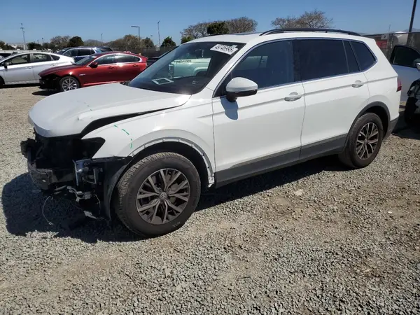3VV3B7AX6LM041165 2020 VOLKSWAGEN TIGUAN - Image 1