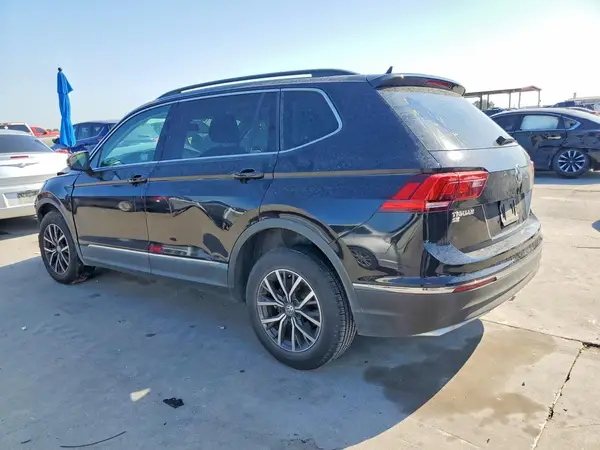 3VV3B7AX6LM064607 2020 VOLKSWAGEN TIGUAN - Image 2