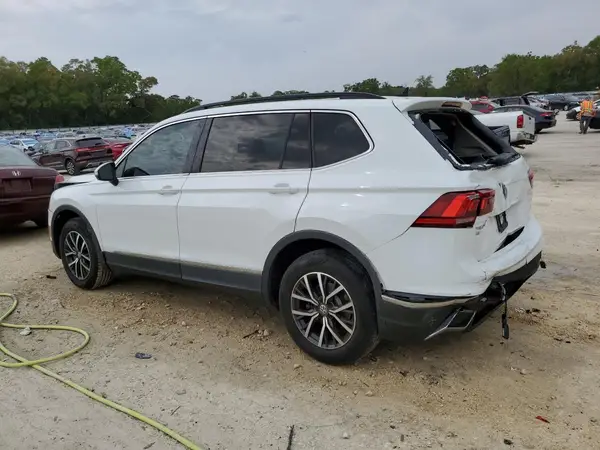 3VV3B7AX6LM081066 2020 VOLKSWAGEN TIGUAN - Image 2