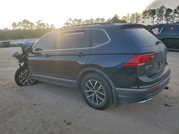 3VV3B7AX6LM082301 2020 VOLKSWAGEN TIGUAN - Image 2