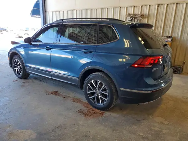 3VV3B7AX6LM108945 2020 VOLKSWAGEN TIGUAN - Image 2