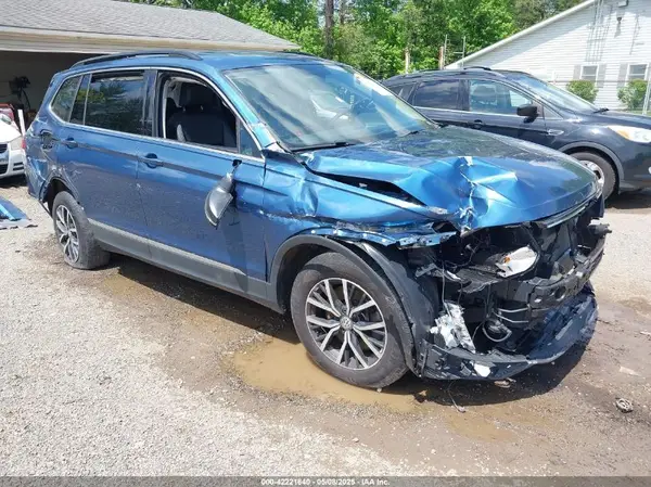 3VV3B7AX6LM114437 2020 VOLKSWAGEN TIGUAN - Image 1