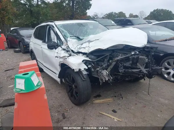 3VV3B7AX6LM171673 2020 VOLKSWAGEN TIGUAN - Image 1