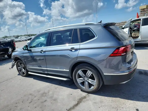 3VV3B7AX6LM175819 2020 VOLKSWAGEN TIGUAN - Image 2