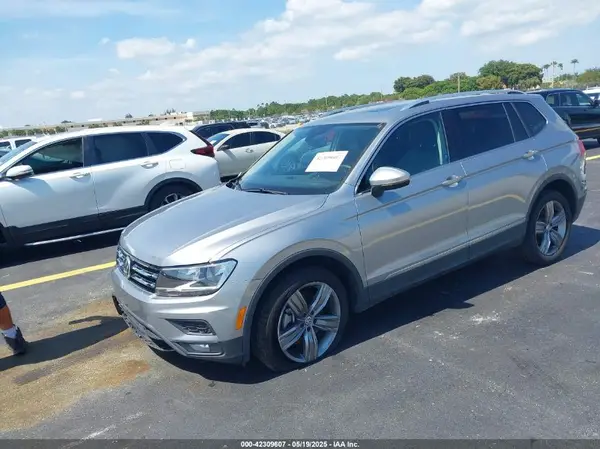3VV3B7AX6MM035657 2021 VOLKSWAGEN TIGUAN - Image 2