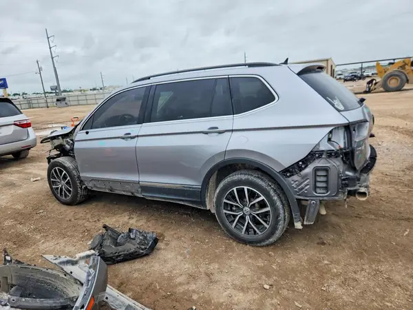 3VV3B7AX6MM158486 2021 VOLKSWAGEN TIGUAN - Image 2