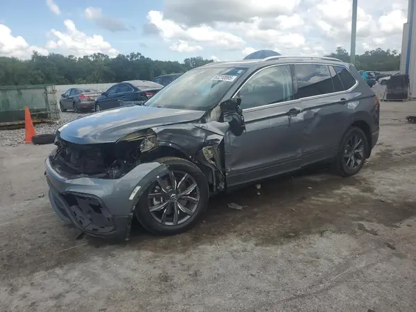 3VV3B7AX6NM065503 2022 VOLKSWAGEN TIGUAN - Image 1