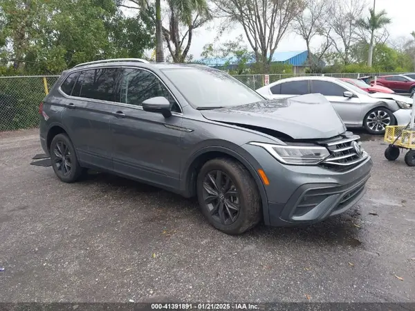 3VV3B7AX6NM070815 2022 VOLKSWAGEN TIGUAN - Image 1